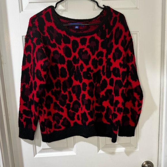 498 Apt. 9 Animal Print Crewneck Sweater Oversized Red and Black - Picture 1 of 6